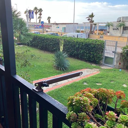 אלגהרו Appartamento Fronte Spiaggia Lido מראה חיצוני תמונה